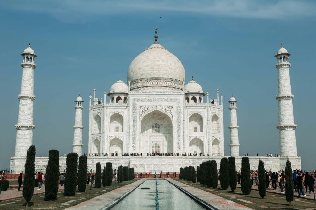 Na imagem mostra o Taj Mahal que é Patrimônio Cultural Mundial