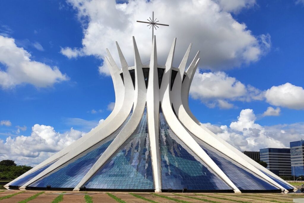 Na imagem está a capital do Brasil, Brasília, que é um Patrimônio Cultural do Brasil