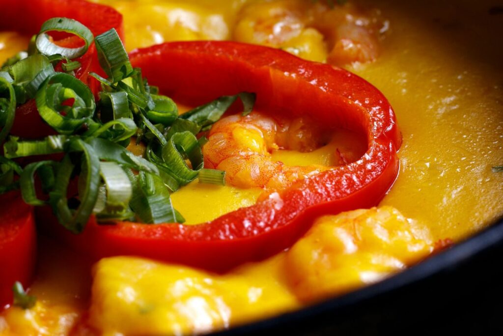 Bobó de Camarão é uma típica comida regional em que o turista encontra numa viagem de turismo gastronômico à Bahia